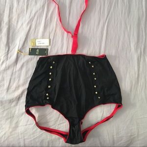 Maison Jolie Halter Lingerie